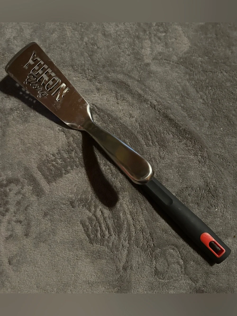 Yukon Glory 2-in-1 BBQ Grill Spatula Tongs Stainless Steel 16” YG-40066